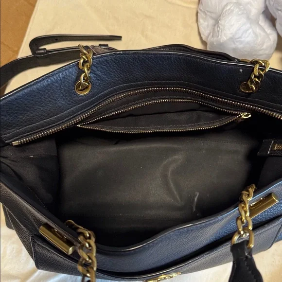 Tory Burch Leather Purse - Picture 5 of 5